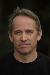Photo of Jasper Fforde