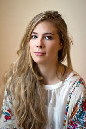 Photo of Emily Henry