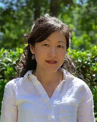 Photo of Julie Lee