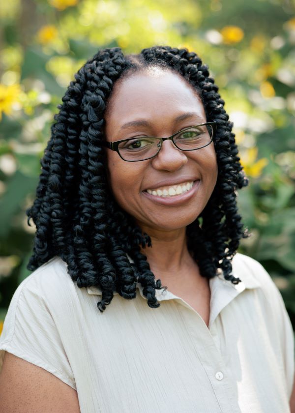 Photo of Lisa Stringfellow