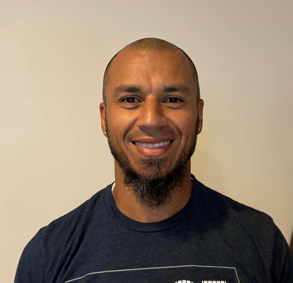 Darren López